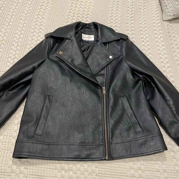 Universal Thread Leather Jacket - Picture 4 of 5